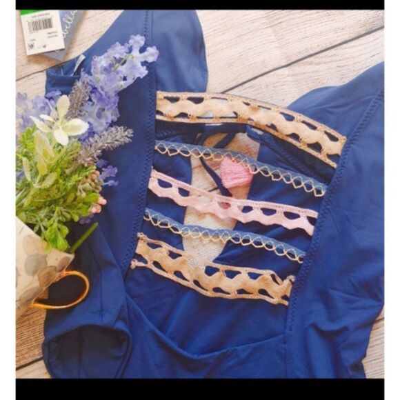 Isabella Rose Size L Navy One Piece Swimsuit - Picture 6 of 8